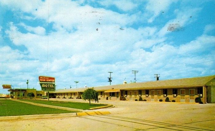 Tech Center Motel (Van Dyke Extended Stay) - Vintage Postcard (newer photo)